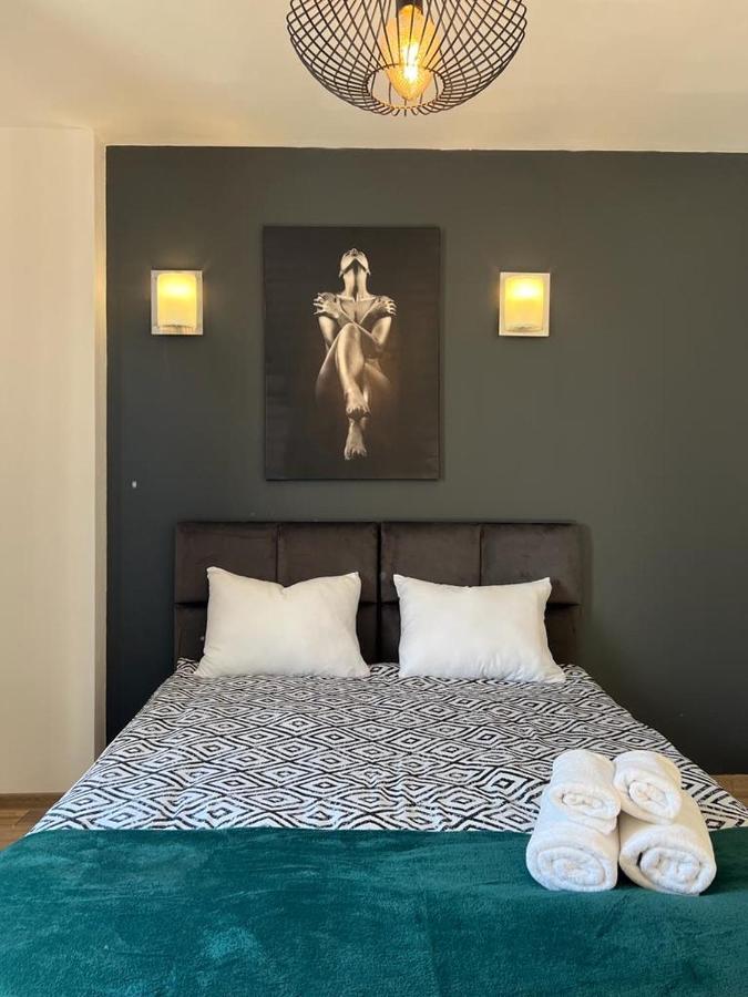 Niron Krolowej Jadwigi Apartment *